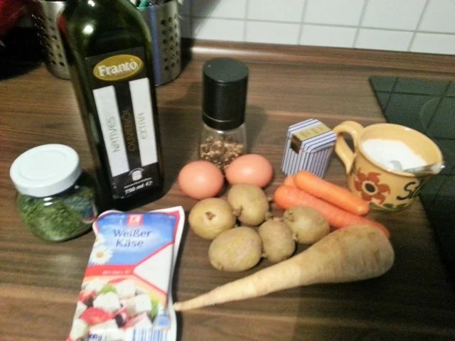 Rezept: Ofenrösti mit pochierten Eiern und Schafskäse Bild Nr. 3 Ofenrösti mit pochierten Eiern und Schafskäse - Rezept - Bild Nr. 3