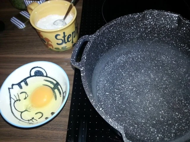 Rezept: Ofenrösti mit pochierten Eiern und Schafskäse Bild Nr. 6 Ofenrösti mit pochierten Eiern und Schafskäse - Rezept - Bild Nr. 6