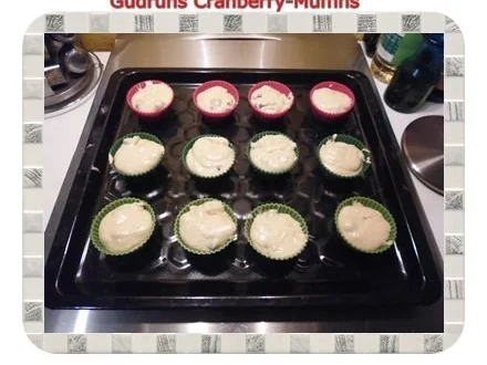 Rezept: Muffins: Cranberry-Muffins Bild Nr. 10 Muffins: Cranberry-Muffins - Rezept - Bild Nr. 10