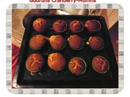 Rezept: Muffins: Cranberry-Muffins Bild Nr. 15 Muffins: Cranberry-Muffins - Rezept - Bild Nr. 15