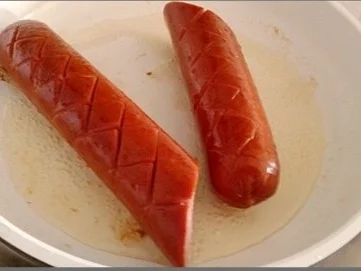 Rezept: Curry Fleischwurst mit Salzkartoffeln und Rotkohl Bild Nr. 7 Curry Fleischwurst mit Salzkartoffeln und Rotkohl - Rezept - Bild Nr. 7