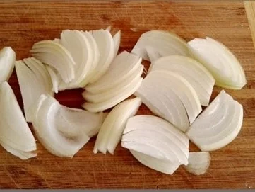 Rezept: Curry Fleischwurst mit Salzkartoffeln und Rotkohl Bild Nr. 8 Curry Fleischwurst mit Salzkartoffeln und Rotkohl - Rezept - Bild Nr. 8