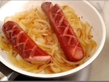 Rezept: Curry Fleischwurst mit Salzkartoffeln und Rotkohl Bild Nr. 13 Curry Fleischwurst mit Salzkartoffeln und Rotkohl - Rezept - Bild Nr. 13