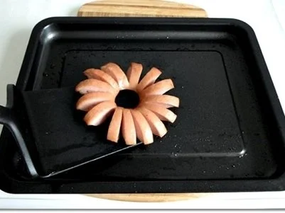 “Wurst-Blume“  auf  Cheddar-Käse-Sandwich - Rezept - Bild Nr. 9