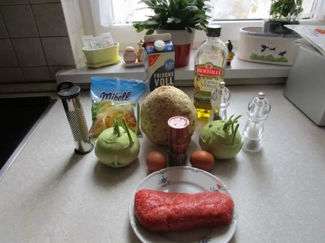 Rezept: Auflauf: Hack-Auflauf mit Kohlrabi und Sellerie Bild Nr. 2 Auflauf: Hack-Auflauf mit Kohlrabi und Sellerie - Rezept - Bild Nr. 2