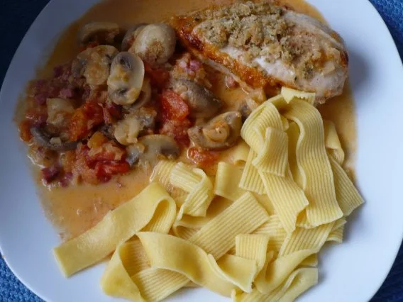 Rezept: Hähnchenbrust in Zwiebel - Pilz - Soße Bild Nr. 13 Hähnchenbrust in Zwiebel - Pilz - Soße - Rezept - Bild Nr. 13