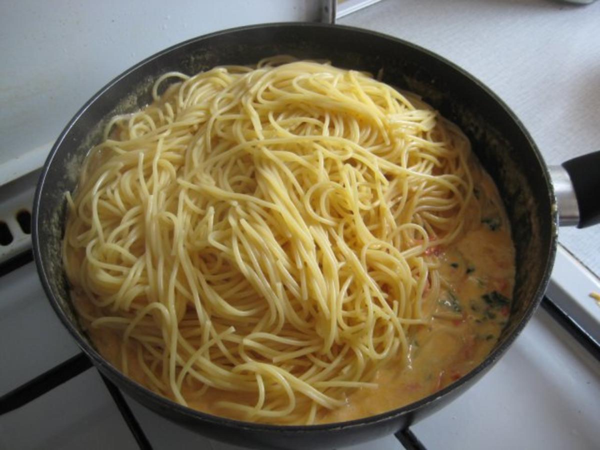 Spaghetti mit Tomaten - Rezept - Bild Nr. 9