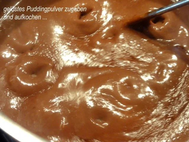 Rezept: Dessert: SCHOKOPUDDING mit Marzipan und Orangenfilets Bild Nr. 5 Dessert: SCHOKOPUDDING mit Marzipan und Orangenfilets - Rezept - Bild Nr. 5