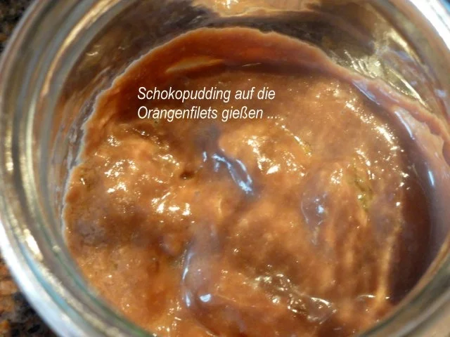 Rezept: Dessert: SCHOKOPUDDING mit Marzipan und Orangenfilets Bild Nr. 6 Dessert: SCHOKOPUDDING mit Marzipan und Orangenfilets - Rezept - Bild Nr. 6