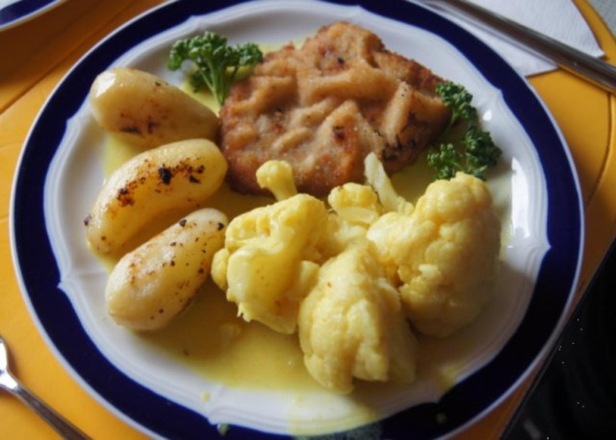 Wiener Schnitzel mit Curry-Blumenkohl und angebratenen Drillingen - Rezept