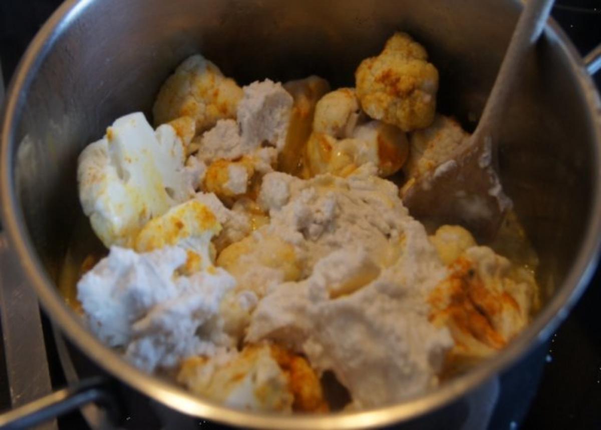 Wiener Schnitzel mit Curry-Blumenkohl und angebratenen Drillingen - Rezept - Bild Nr. 7