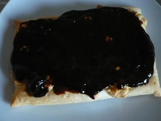 Rezept: Streusel - Blätterteigkuchen Bild Nr. 7 Streusel - Blätterteigkuchen - Rezept - Bild Nr. 7