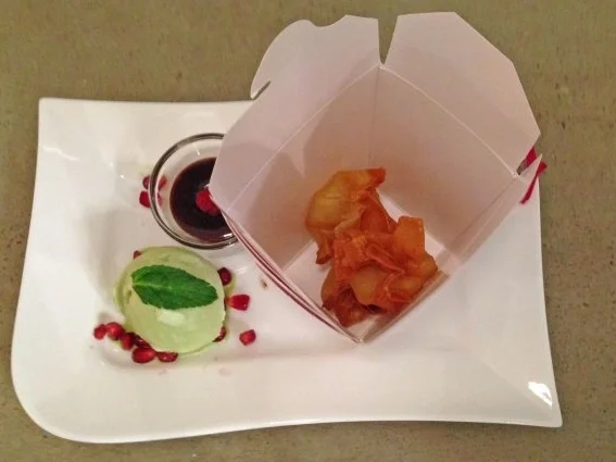 Rezept: Nashi Wan-Tans mit Matchaeis Nashi Wan-Tans mit Matchaeis - Rezept