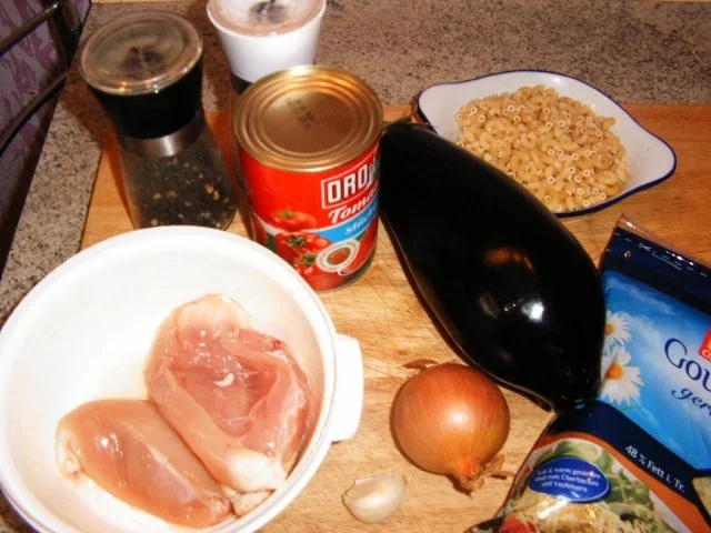 Aubergine mit Hähnchen- Nudelfüllung - Rezept - Bild Nr. 2