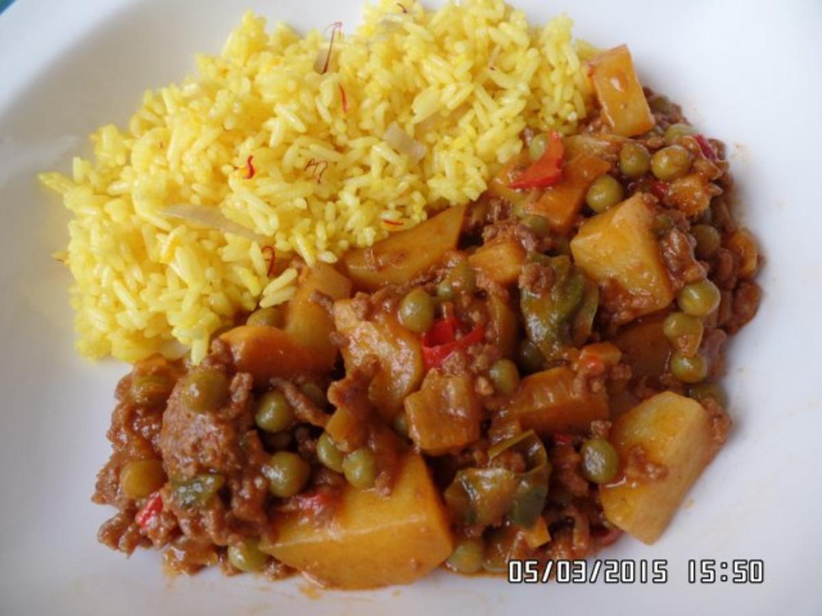 Bilder für Hackfleisch-Curry mit Safranreis - Rezept