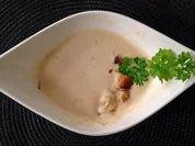 Sellerieschaumsüppchen mit Croutons - Rezept