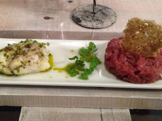 Kalbstatar mit Seeteufelbäckchen - Rezept