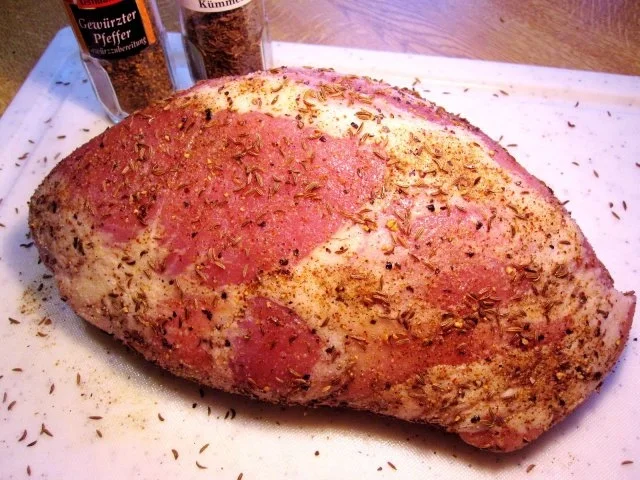 Schulterbraten vom Schwein in deftiger Biersoße - Rezept - Bild Nr. 3