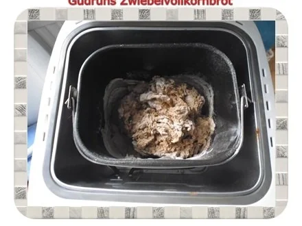 Brot: Zwiebelvollkornbrot - Rezept - Bild Nr. 8