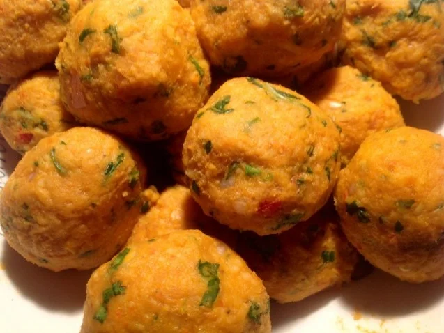 Rezept: rote Linsenbällchen und ein Quark-Pistazien-Dip Bild Nr. 8 rote Linsenbällchen und ein Quark-Pistazien-Dip - Rezept - Bild Nr. 8