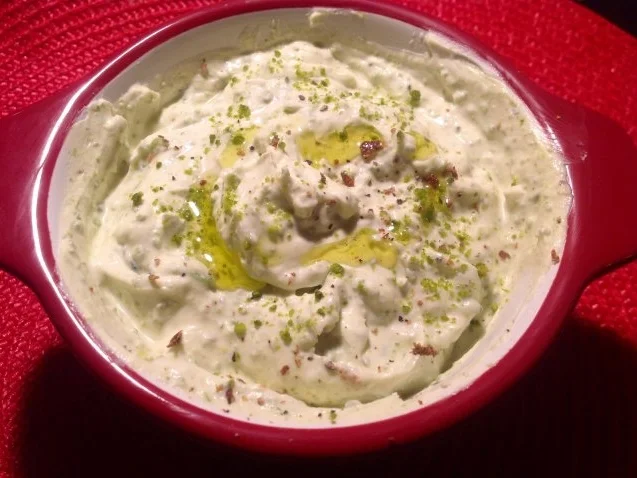 Rezept: rote Linsenbällchen und ein Quark-Pistazien-Dip Bild Nr. 12 rote Linsenbällchen und ein Quark-Pistazien-Dip - Rezept - Bild Nr. 12