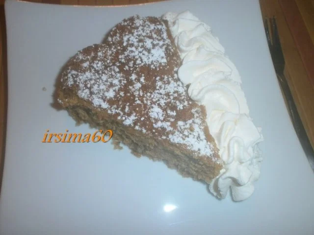 Möhrenkuchen mit Walnüssen - Rezept