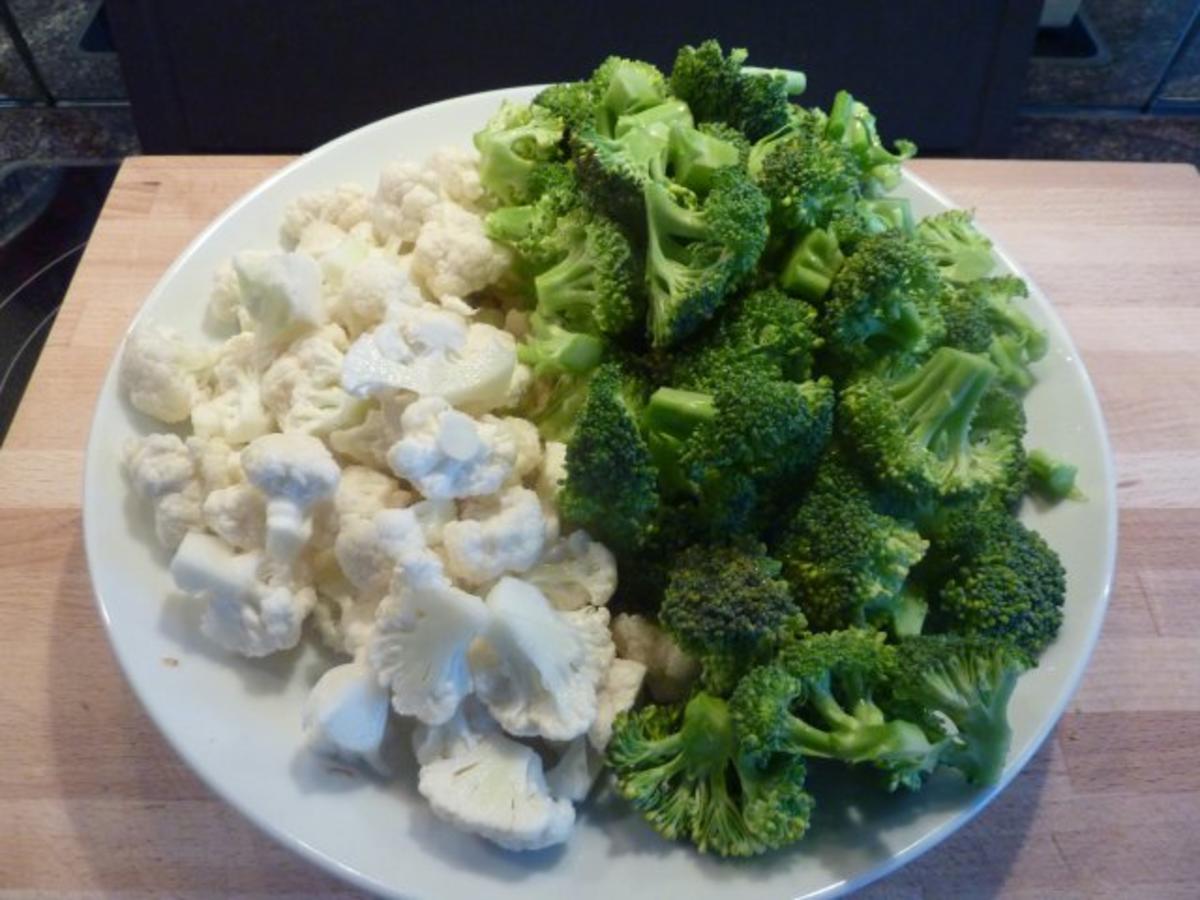 Broccoli - Blumenkohl Salat an JoghurtSauce - Rezept - Bild Nr. 3