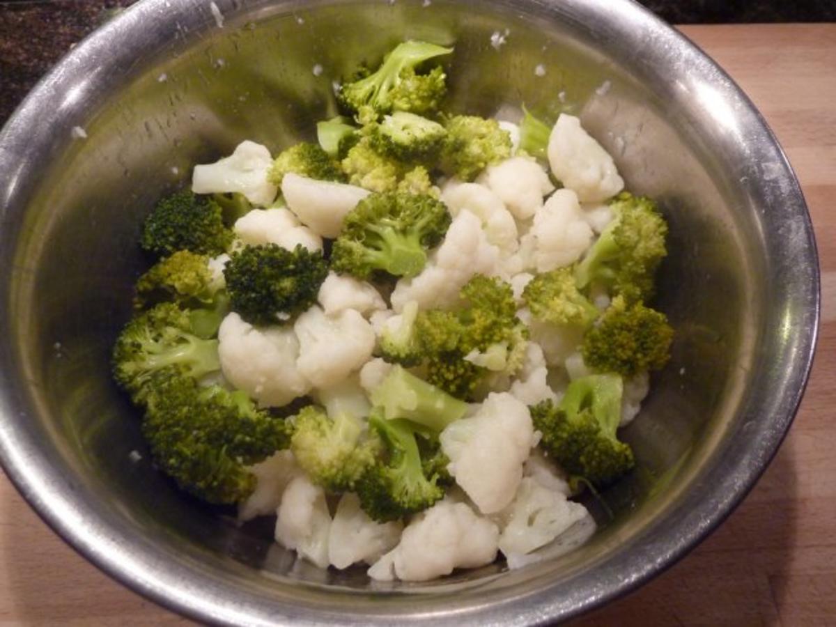 Broccoli - Blumenkohl Salat an JoghurtSauce - Rezept - Bild Nr. 4
