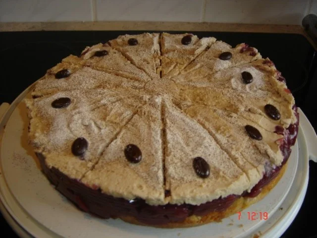 Rezept: Kirsch-Cappucino-Torte Kirsch-Cappucino-Torte - Rezept