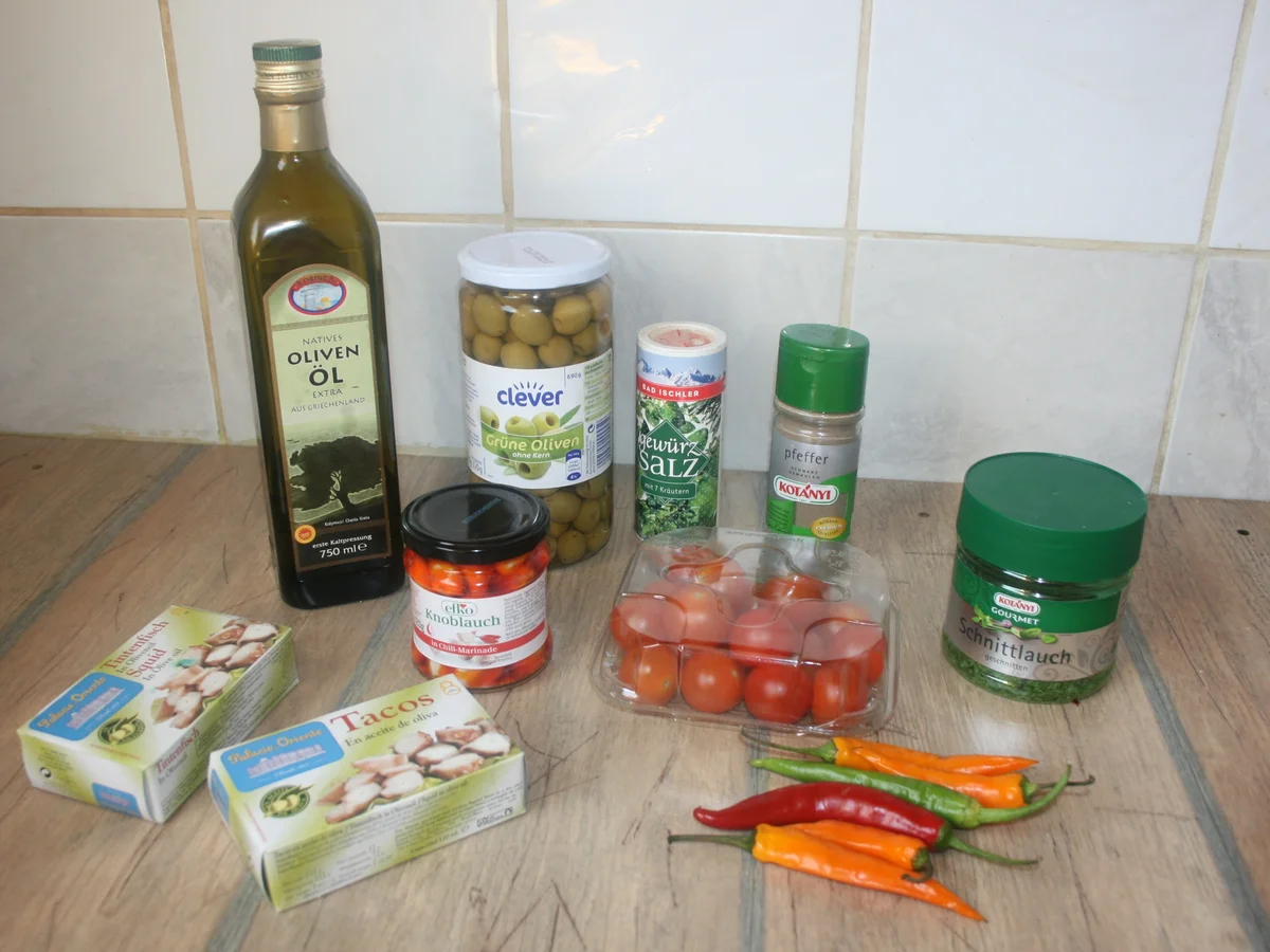 Rezept: Pulpo galicia, Tintenfisch mit Knoblauch in Chillimarinade und eingelegten Oliven Bild Nr. 31 Pulpo galicia, Tintenfisch mit Knoblauch in Chillimarinade und eingelegten Oliven - Rezept - Bild Nr. 31