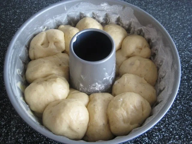 Dampfnudel-Gugelhopf - Rezept - Bild Nr. 13