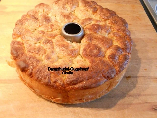Dampfnudel-Gugelhopf - Rezept - Bild Nr. 18