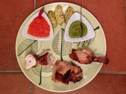 Gegrilltes Hähnchen mit zweierlei Paprikarelish und Rosmarinkartoffeln - Rezept