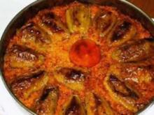 Albanische Spitzenpaprika mit Hackfleisch-Reisfüllung (Dollma) - Rezept