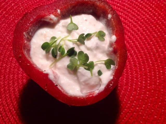 Rezept: Rübchen-Gurkensalat mit Lachs Bild Nr. 9 Rübchen-Gurkensalat mit Lachs - Rezept - Bild Nr. 9