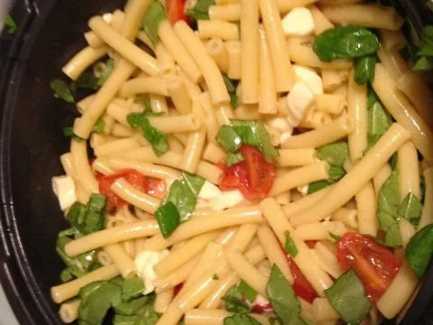 Pasta mit Tomaten grün / weiß / rot - Rezept - Bild Nr. 8