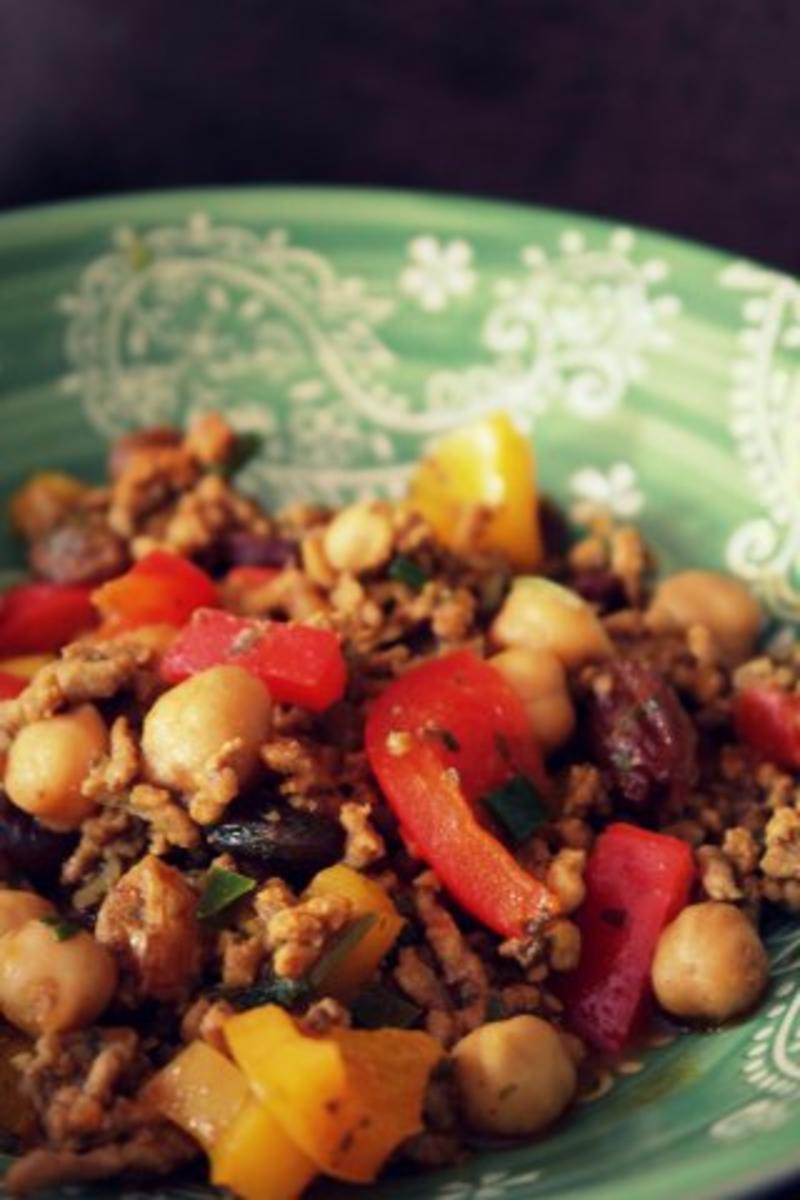 Orientalische Hackfleisch-Kichererbsen-Pfanne mit Rosinen - Rezept ... Orientalische Hackfleisch-Kichererbsen-Pfanne mit Rosinen - Rezept ...