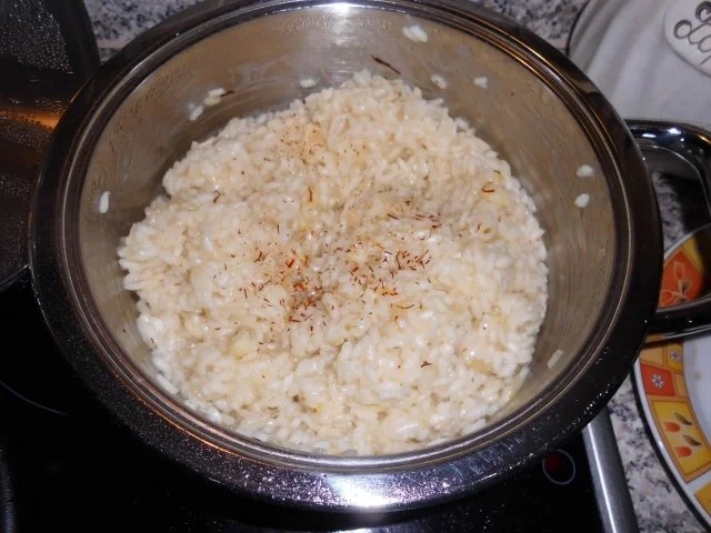 Hähnchenkeulen auf Paprikagemüse mit Safran-Risotto>> - Rezept - Bild Nr. 8