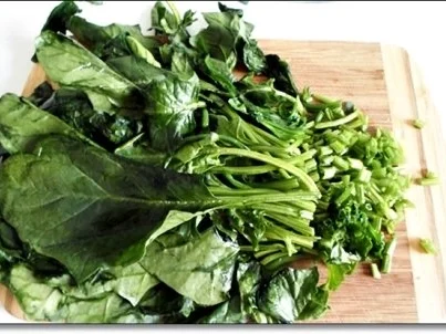 Rezept: Gebratene Forelle mit Kräutern gefüllt auf Spinat-Feta-Bett Bild Nr. 8 Gebratene Forelle mit Kräutern gefüllt auf Spinat-Feta-Bett - Rezept - Bild Nr. 8