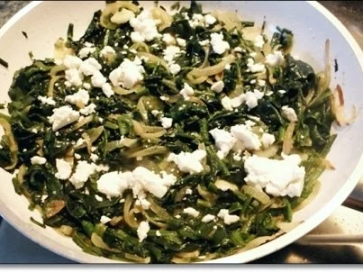 Rezept: Gebratene Forelle mit Kräutern gefüllt auf Spinat-Feta-Bett Bild Nr. 14 Gebratene Forelle mit Kräutern gefüllt auf Spinat-Feta-Bett - Rezept - Bild Nr. 14