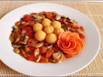 Pikante Champignons-Gemüse-Pfanne mit  Kartoffelbällchen - Rezept - Bild Nr. 25