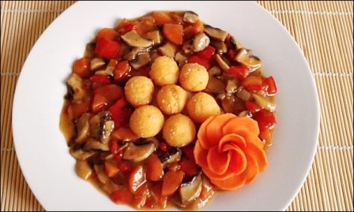 Pikante Champignons-Gemüse-Pfanne mit  Kartoffelbällchen - Rezept - Bild Nr. 26