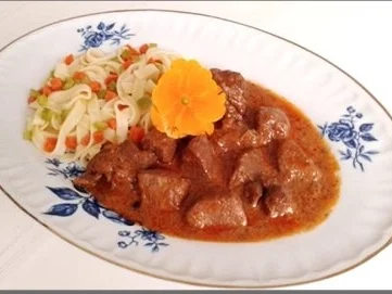 Zart geschmortes  Wildschwein-Edelgulasch mit „bunten Bandnudeln" - Rezept - Bild Nr. 26