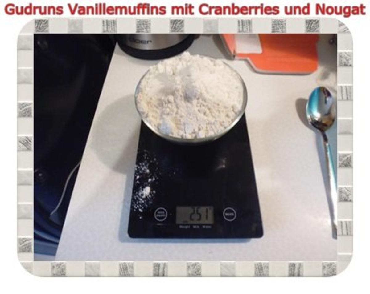 Muffins: Vanille-Muffins mit Cranberries und Nougat - Rezept - Bild Nr. 3