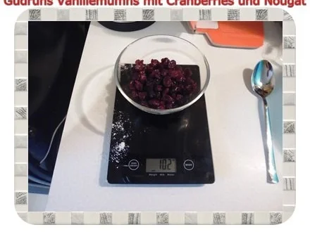 Muffins: Vanille-Muffins mit Cranberries und Nougat - Rezept - Bild Nr. 5