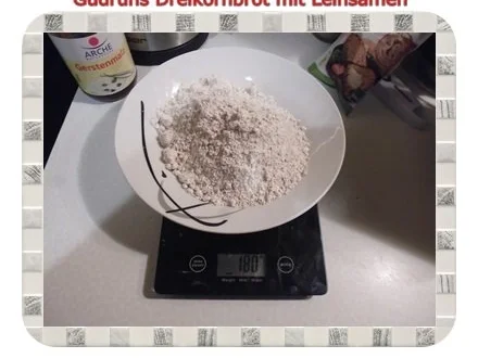 Rezept: Brot: Dreikorn-Leinsamenbrot Bild Nr. 5 Brot: Dreikorn-Leinsamenbrot - Rezept - Bild Nr. 5