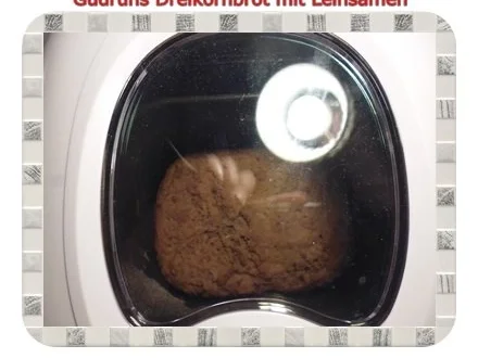 Rezept: Brot: Dreikorn-Leinsamenbrot Bild Nr. 13 Brot: Dreikorn-Leinsamenbrot - Rezept - Bild Nr. 13