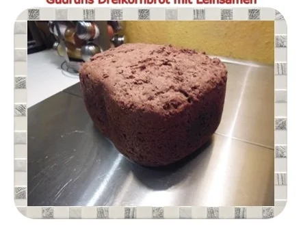 Rezept: Brot: Dreikorn-Leinsamenbrot Bild Nr. 16 Brot: Dreikorn-Leinsamenbrot - Rezept - Bild Nr. 16