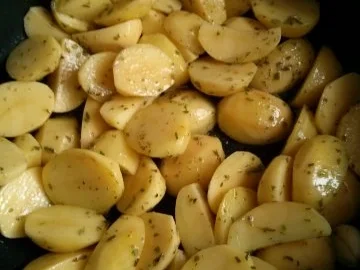 Lachs mit Rosmarienkartoffeln neben mediteranem Gemüse (auch für den Grill!!) - Rezept - Bild Nr. 3