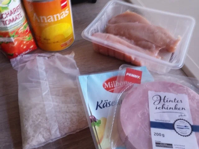 Rezept: Hawaii-Schnitzel auf Tomaten-Reis Bild Nr. 2 Hawaii-Schnitzel auf Tomaten-Reis - Rezept - Bild Nr. 2